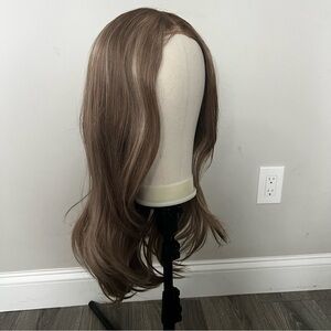 21 Inches long Brown/Blonde Highlights Wig